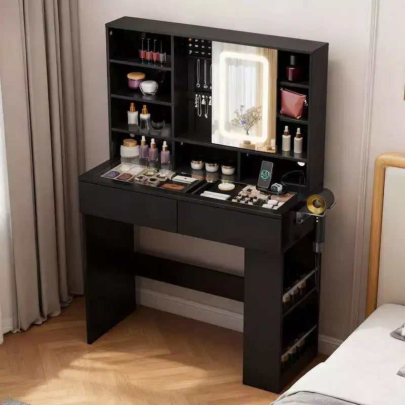 Coiffeuse blanche avec 2 tiroirs, 3 compartiments, étagère à 3 niveaux gauche-droite, plateau en verre et rangement latéral intégré