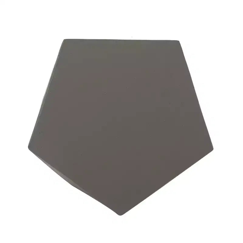 Table d'appoint pentagonale en béton léger moderne