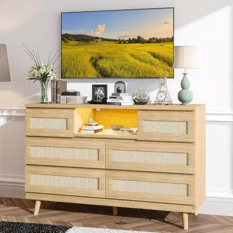 Commode en rotin à 6 tiroirs avec éclairage RGB et ports de chargement, meuble de rangement bohème pour chambre ou salon