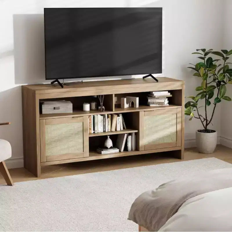 Meuble TV bohème de 58 pouces pour téléviseurs de 65 pouces, meuble de divertissement en rotin et bois avec étagères réglables, meuble de rangement avec portes pour salon