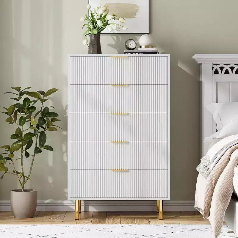 Commode à 5 tiroirs, armoire de rangement moderne avec poignées dorées pour chambre à coucher